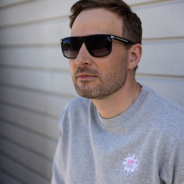 Aamulypsy collegepaita