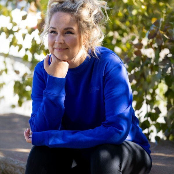 Suomipop collegepaita